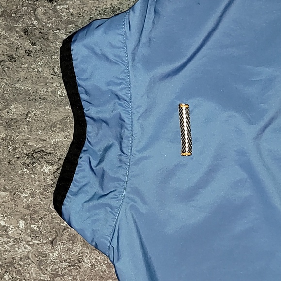 Vintage. 90s. Nike. Full-zip windbreaker. Like-new. Men's size Large. - Picture 15 of 16